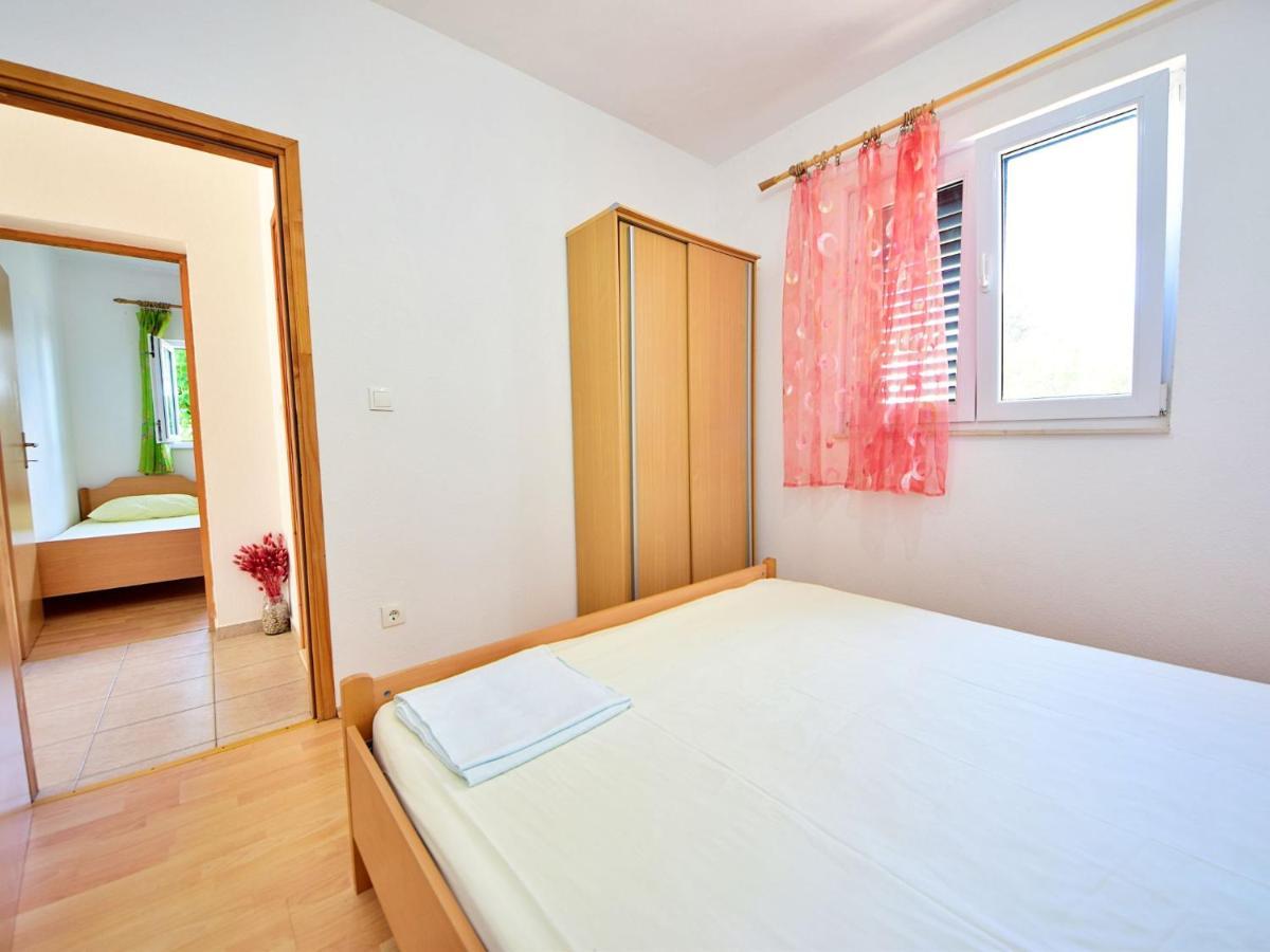Holiday Home Tina - Hvr501 By Interhome Gdinj Exterior foto